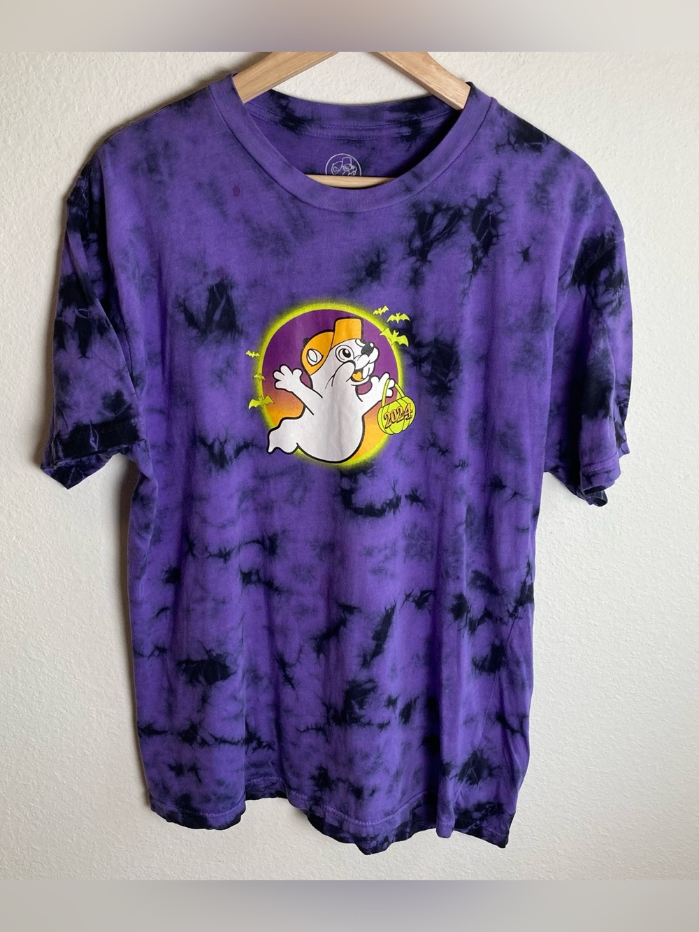 Buc-ees T-Shirt Large Purple Black Tie Dye Short Sleeve Halloween 2024 Hey Boo